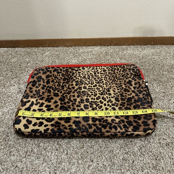 Stella & Dot Leopard Print Laptop Bag - Picture 4 of 4